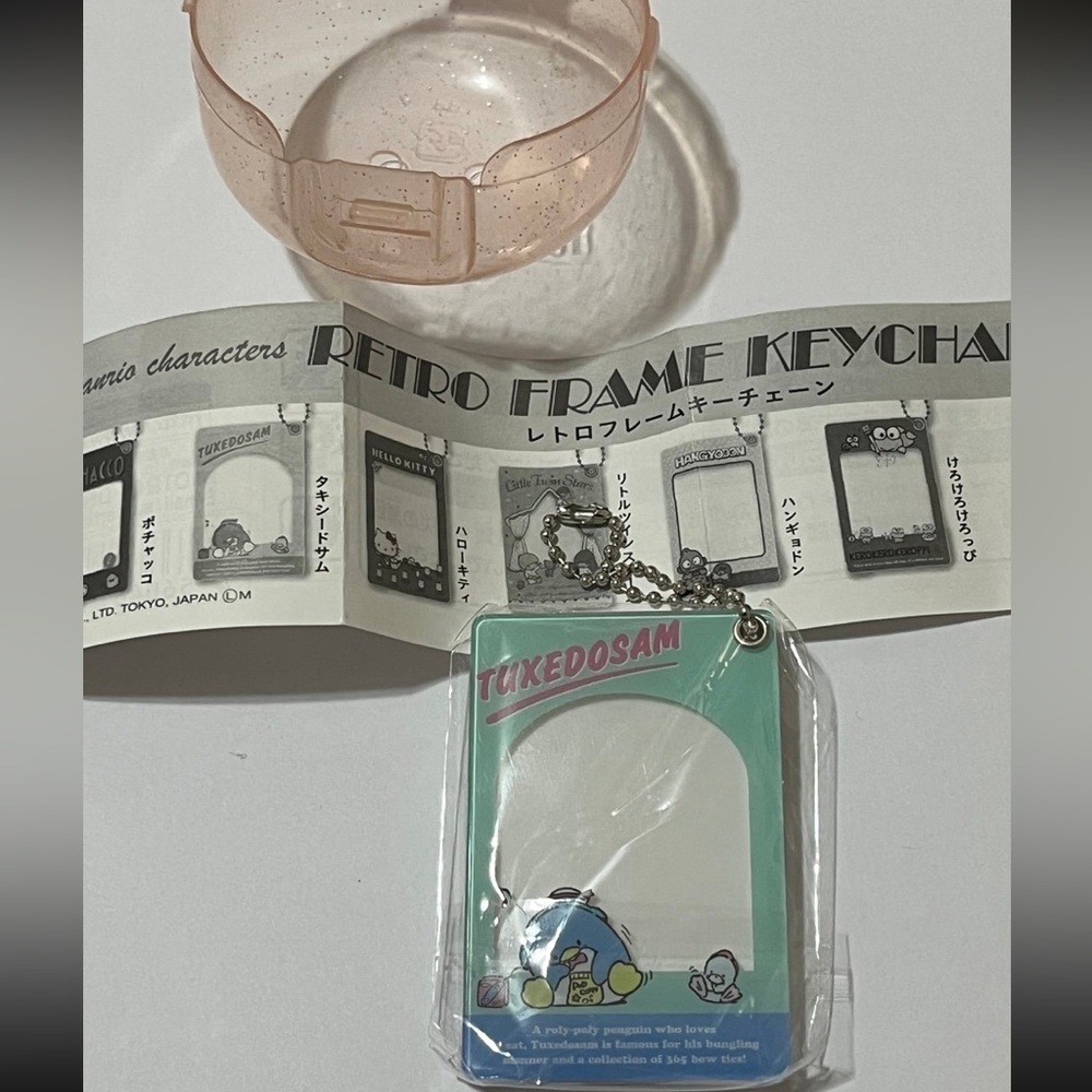 Sanrio Gashapon Tuxedo Sam 2022 Retro Frame Keychain - Picture 3 of 7